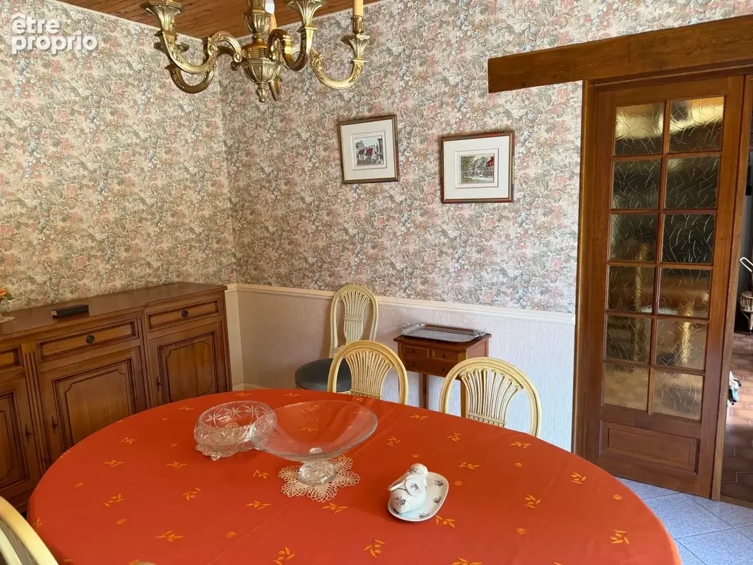 Maison 154 m² à Saint-Denis-De-Jouhet  - photo 4