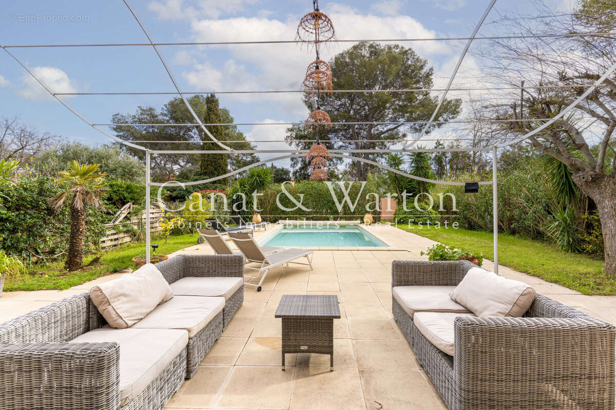 À quelques pas de la plage de bonporteau: villa rénové avec piscine - photo 12