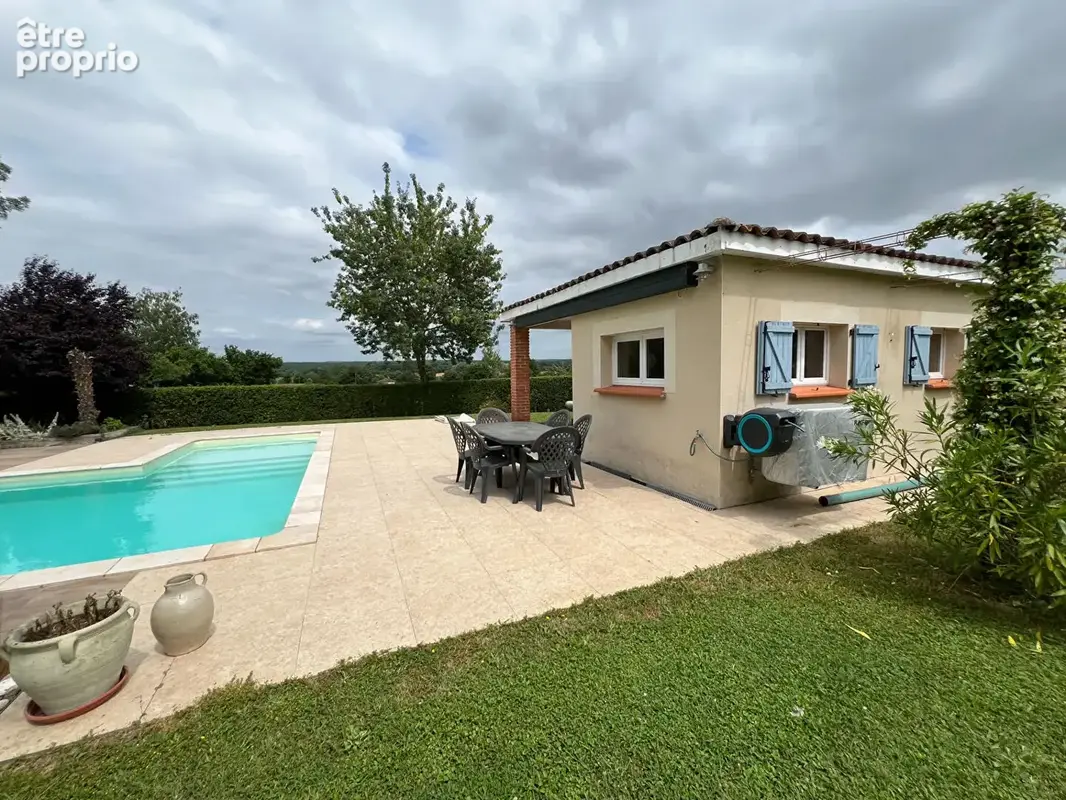 Maison spacieuse avec piscine à Caussade  - Un cadre privilégié au calme - photo 3