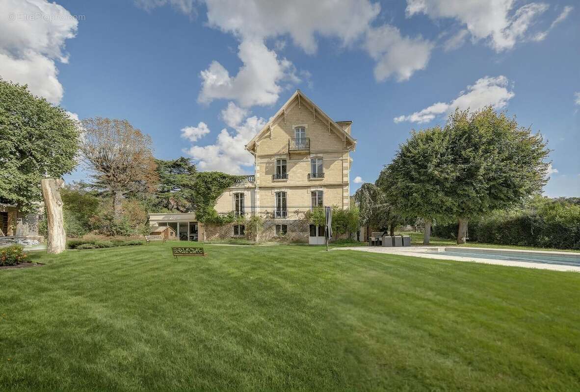 Maison à LE VESINET