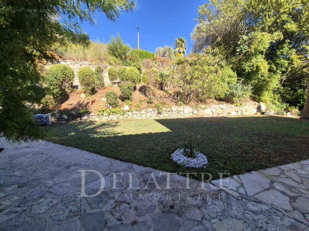 Maison à LE BAR-SUR-LOUP