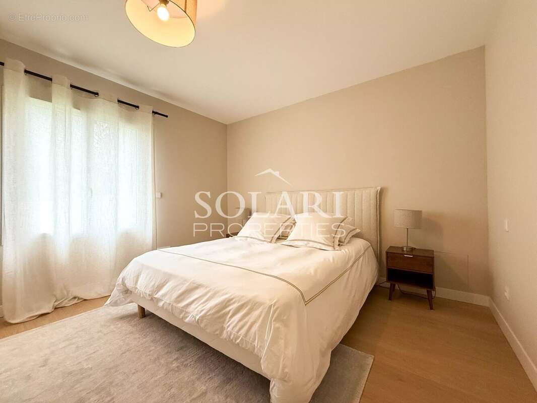 Maison à MANDELIEU-LA-NAPOULE