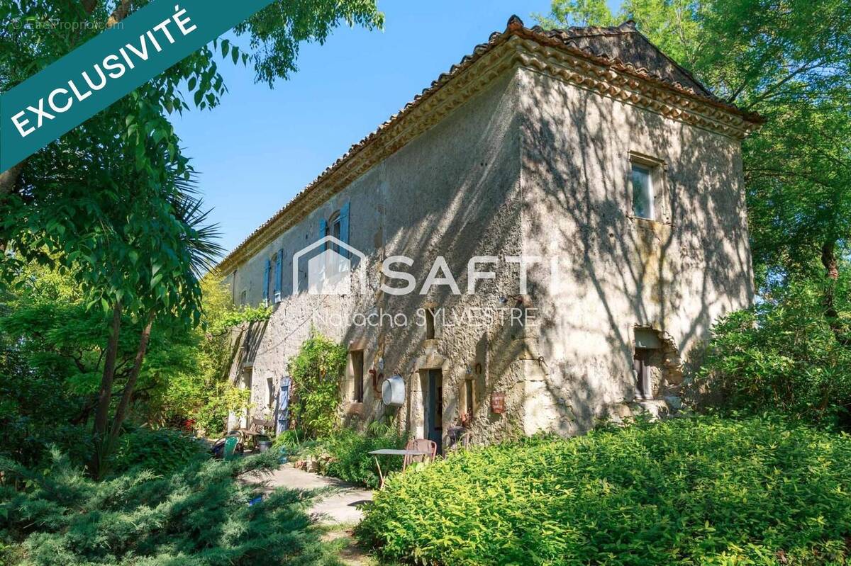 Photo 1 - Maison à SAINT-CHAPTES