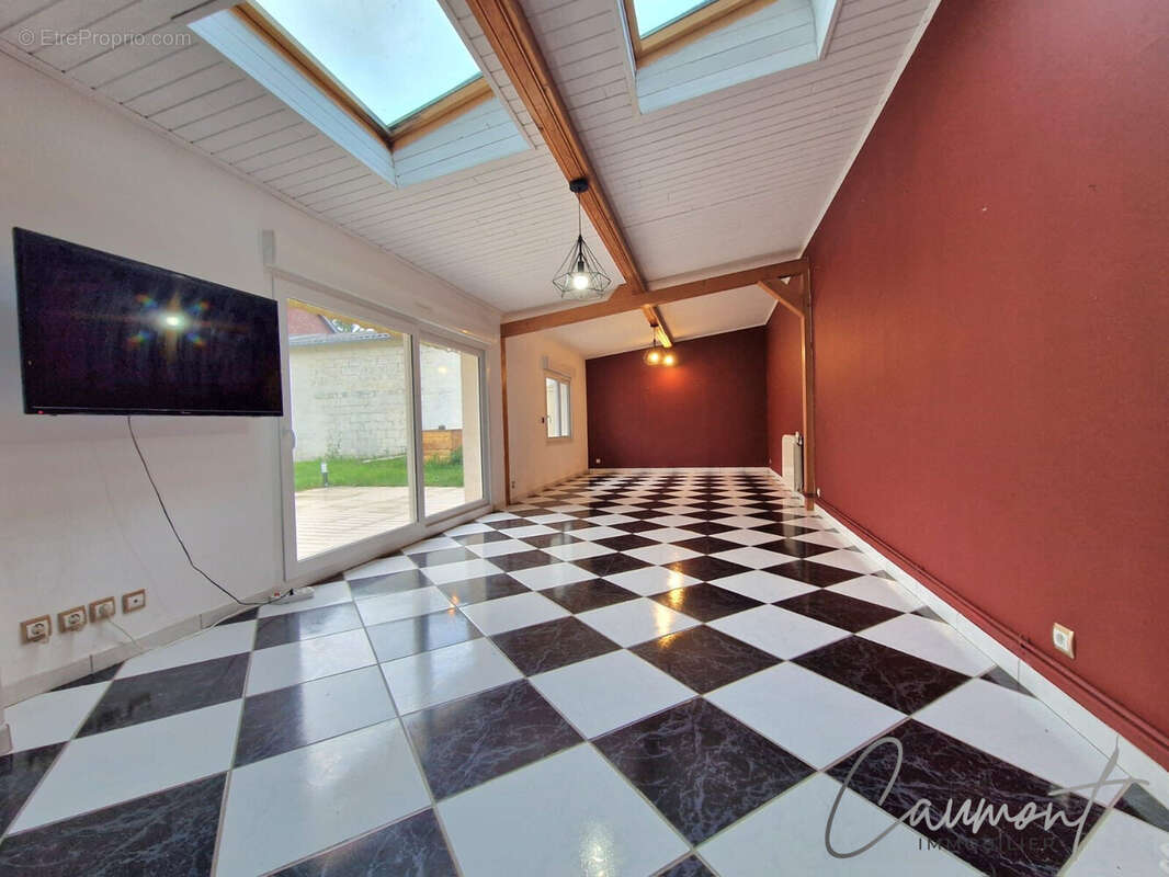 Maison à GRUCHET-LE-VALASSE