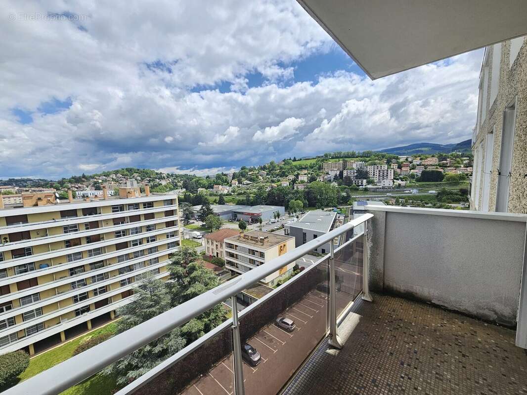 Appartement 50 m² à Saint-Etienne  - photo 7