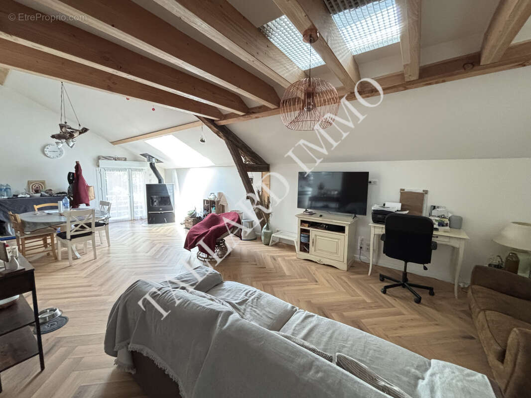 Maison à ROCHEBRUNE