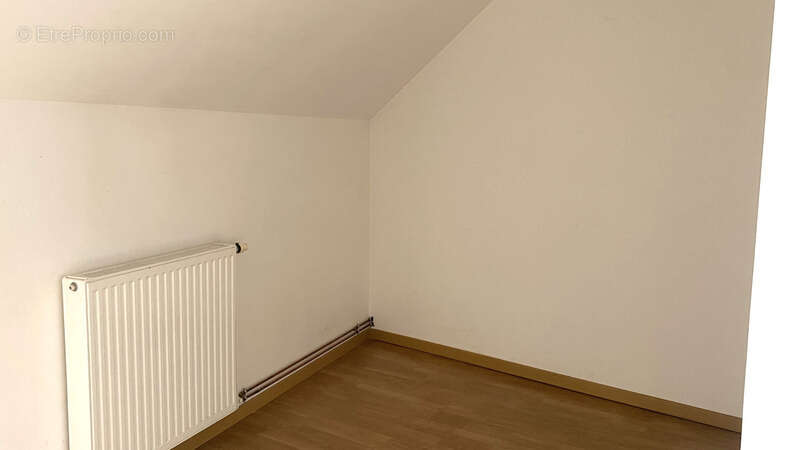 Maison à L&#039;ISLE-SUR-SEREIN