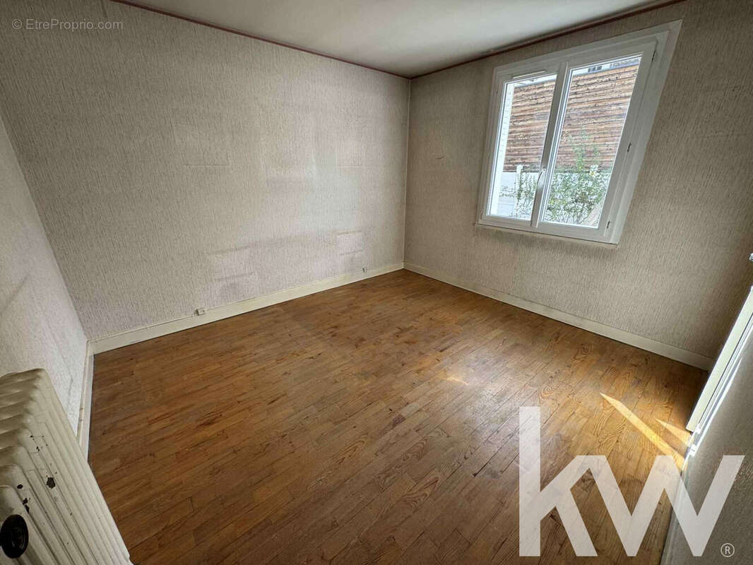 Appartement 4 pièces 69 m² à vendre à Chamalieres (63400) - photo 3