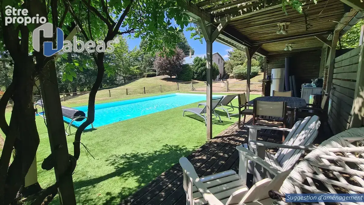 À 45 min de Lyon – Maison d’architecte unique de 330m², 6 chambres, avec piscine 10x5 au cœur de 5 800 m² de parc arboré - photo 4