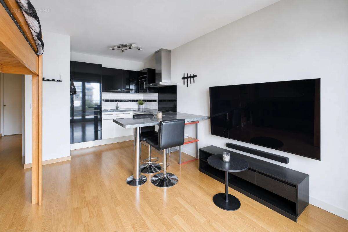 Studio avec balcon et parking – Choisy-le-Roi - photo 2