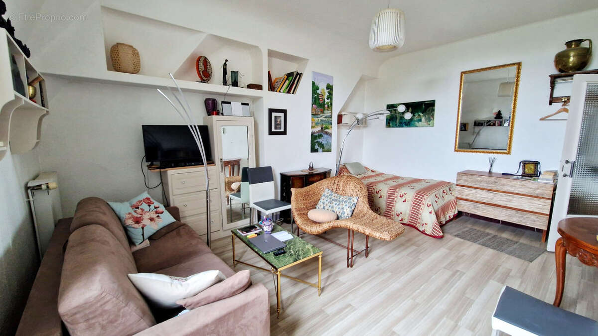 Appartement à ROUXMESNIL-BOUTEILLES