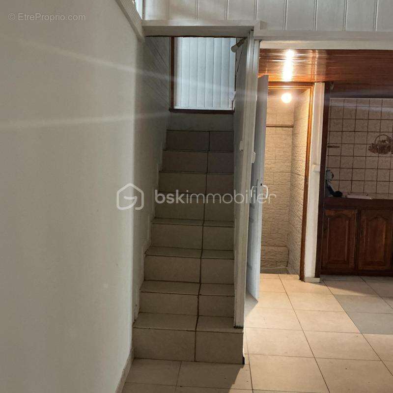 Maison sur le Tampon au 14 ème - photo 4