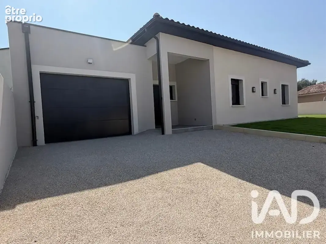 Photo 1 - Maison à MONTELIMAR