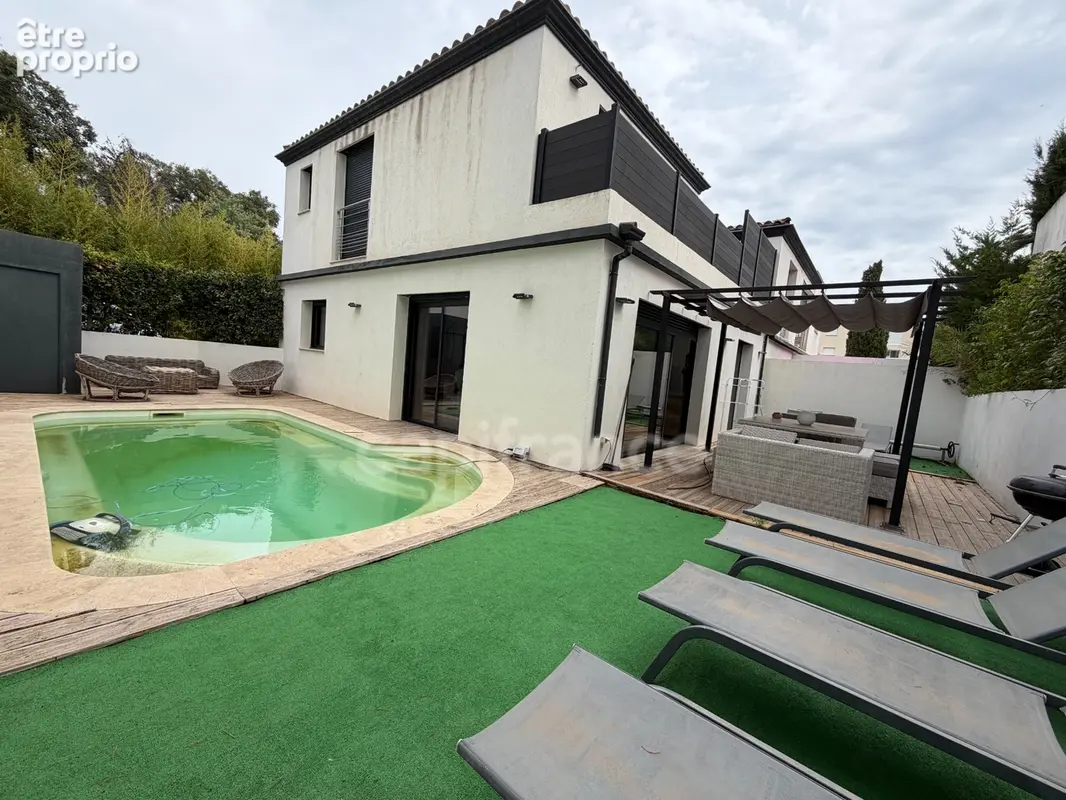 Maison à FREJUS