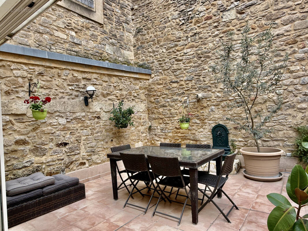 Maison à BAGNOLS-SUR-CEZE