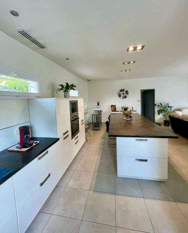 Maison à SAINT-JEAN-DE-VEDAS