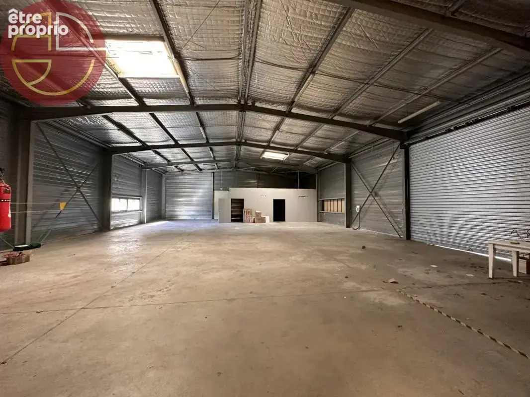 Commerce 2 059 m² à vendre à Pamiers (09100) - photo 4