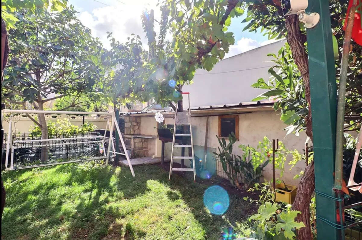 Maison à SAINT-DENIS