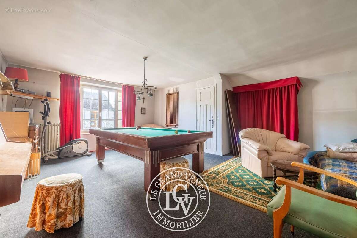 Maison à FONTAINEBLEAU