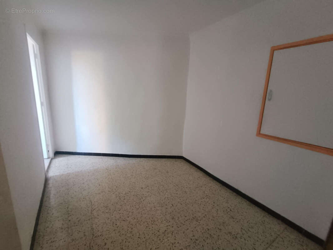 Appartement à LESPIGNAN