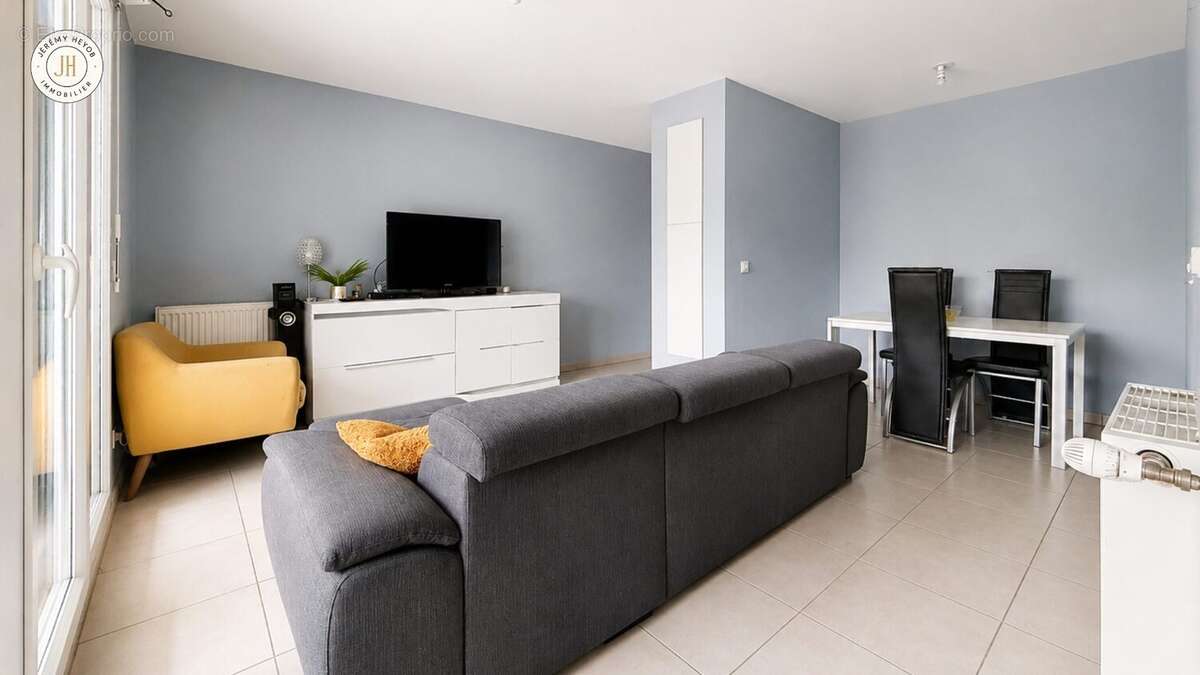 Appartement à SAINT-PRIEST