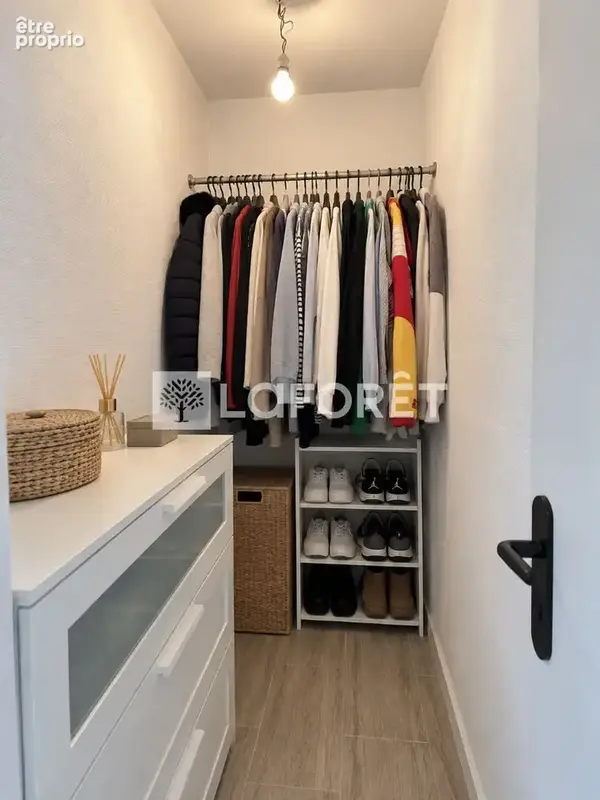 Le 3 pièces qui vous simplifie la vie : prêt à vivre, avec cave et espaces verts ! - photo 8