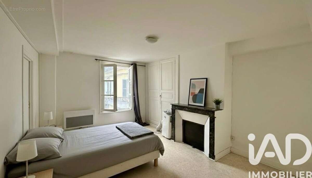 Photo 6 - Appartement à VILLENEUVE-SUR-YONNE