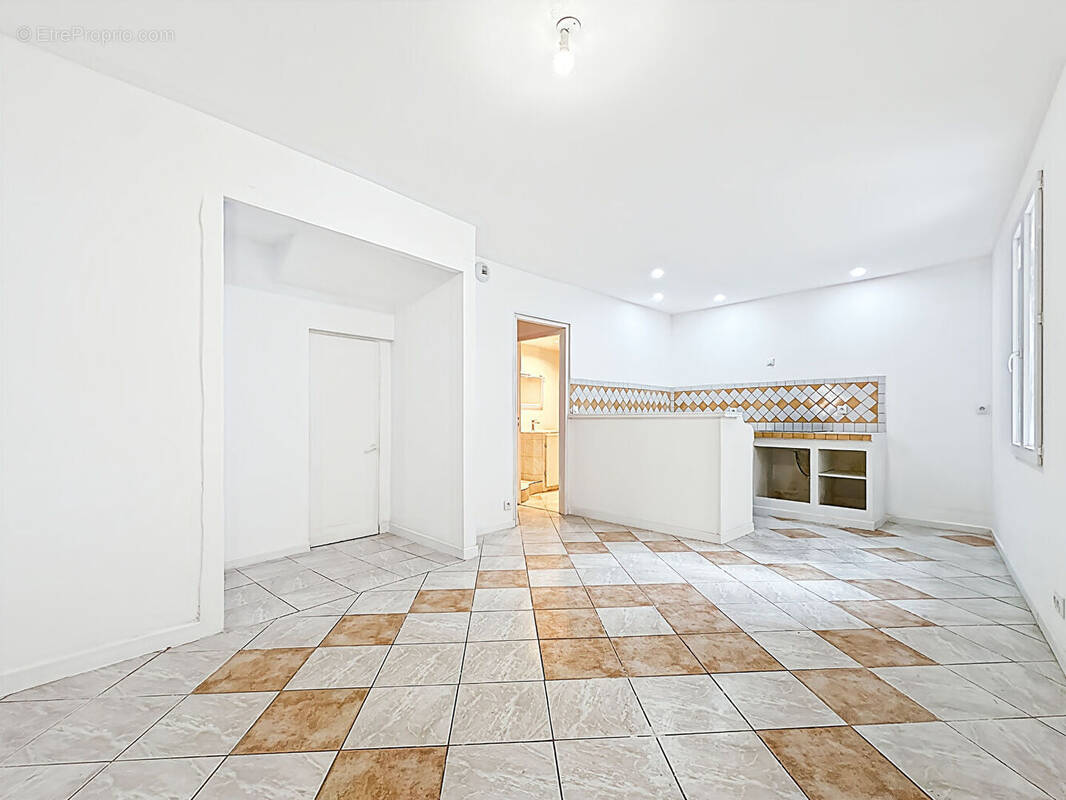 Appartement à AUBAGNE