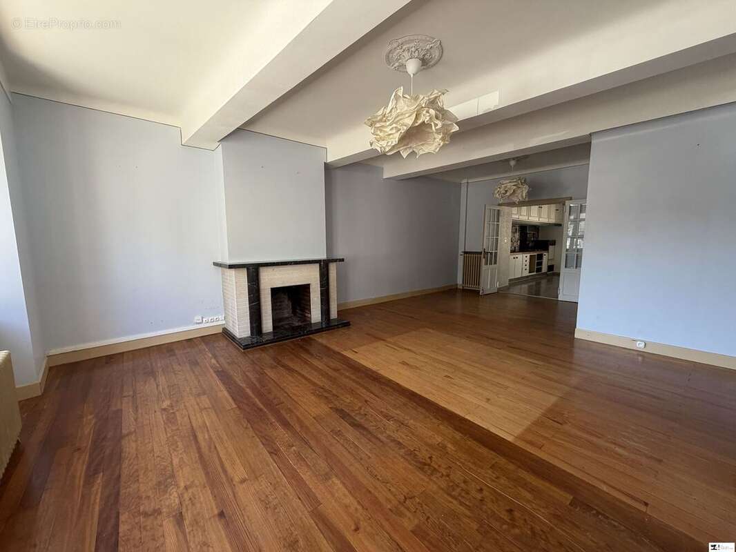 Maison 184 m² à Cazeres  - photo 5