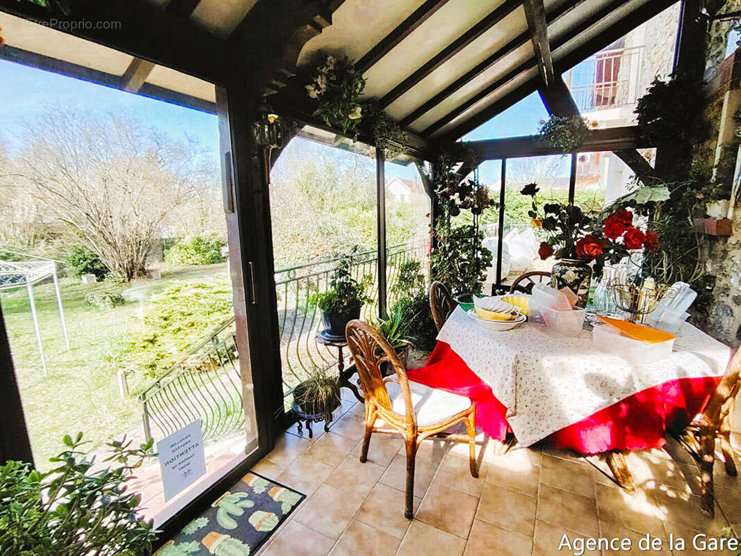 Maison à SARTROUVILLE