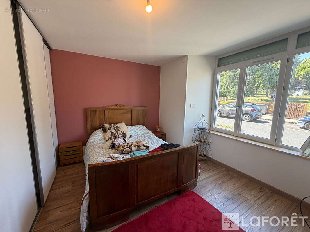 Appartement Ruynes En Margeride 3 pièce(s) 77 m2 - photo 5