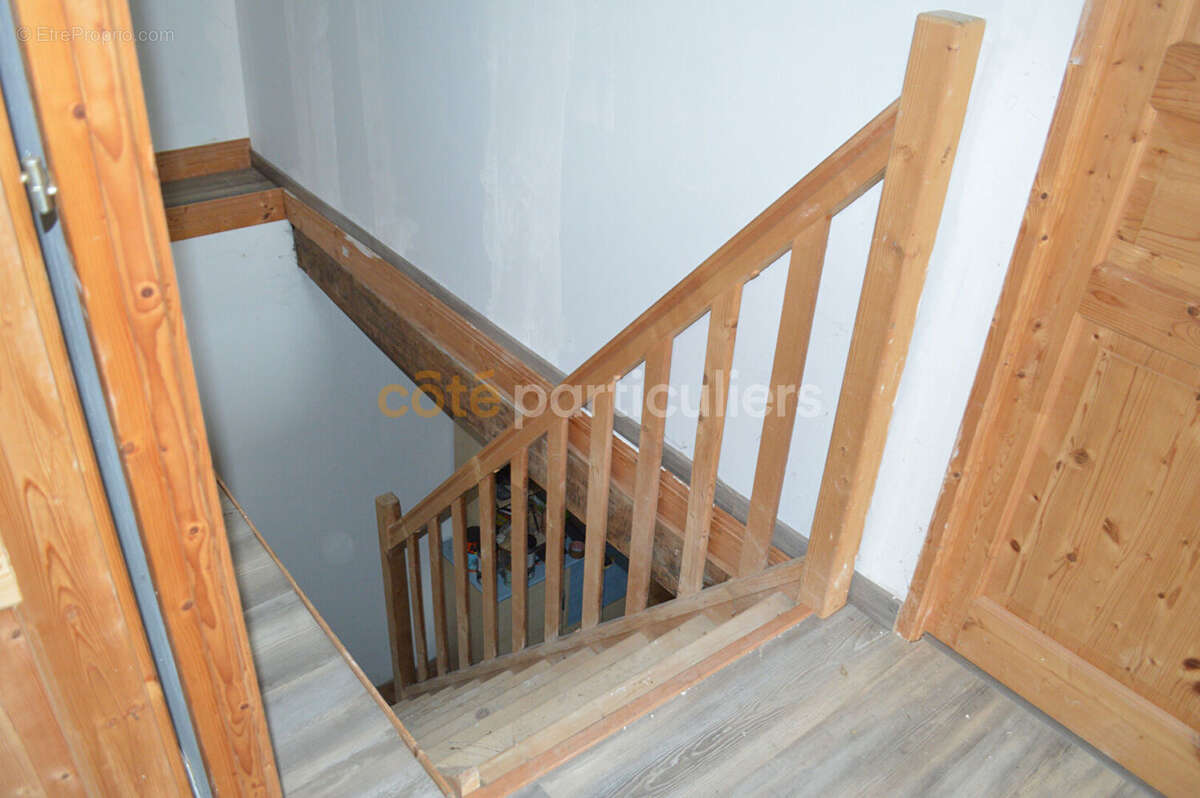 Maison à SAINT-VITTE