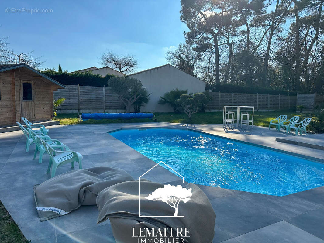 Maison à LES MATHES