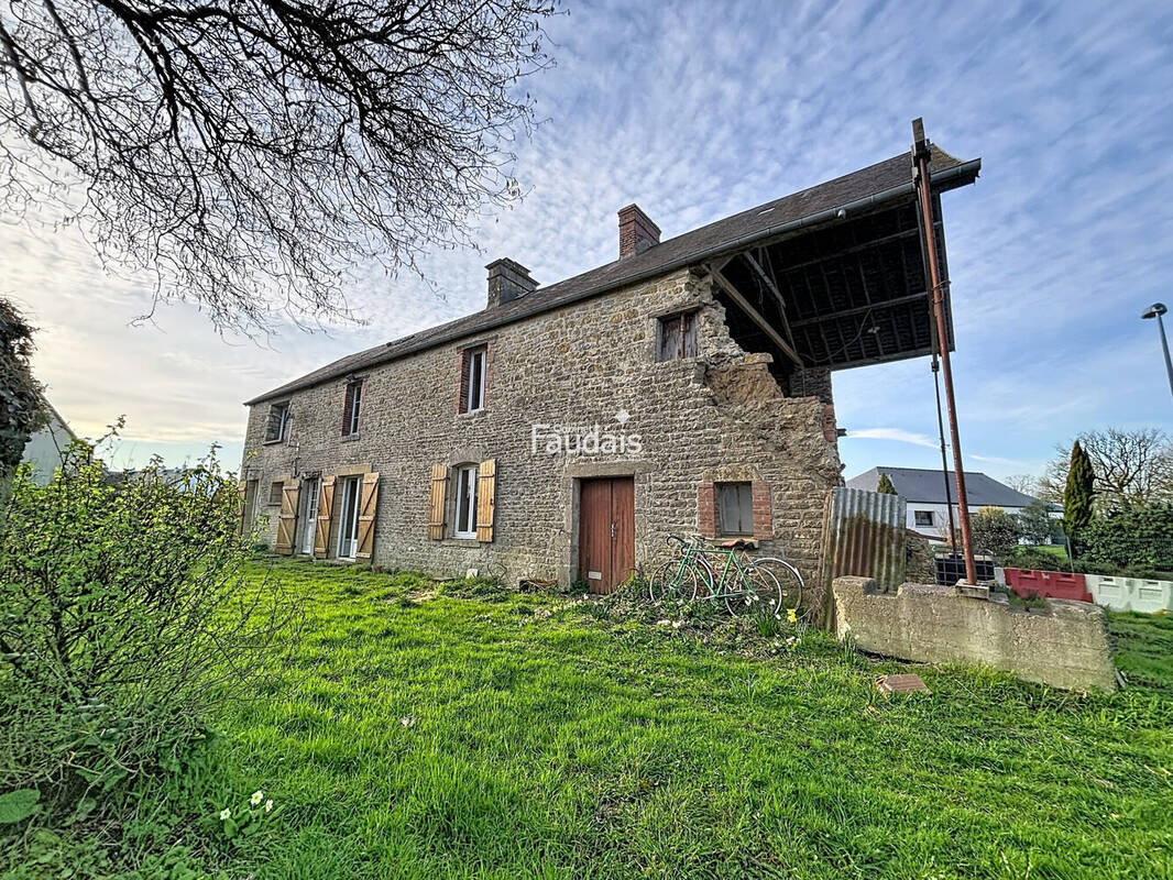 Maison à HOUTTEVILLE