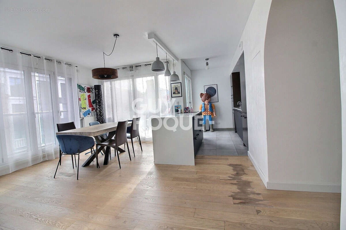 Appartement à PUTEAUX