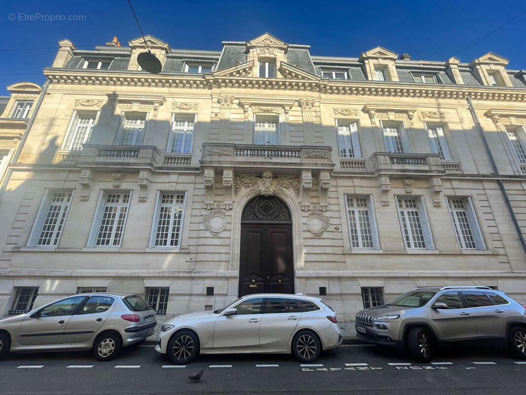 Appartement à BORDEAUX