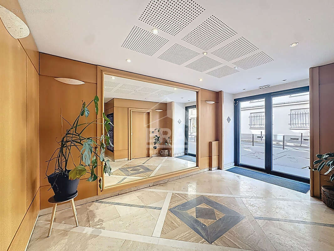 Appartement à PARIS-12E