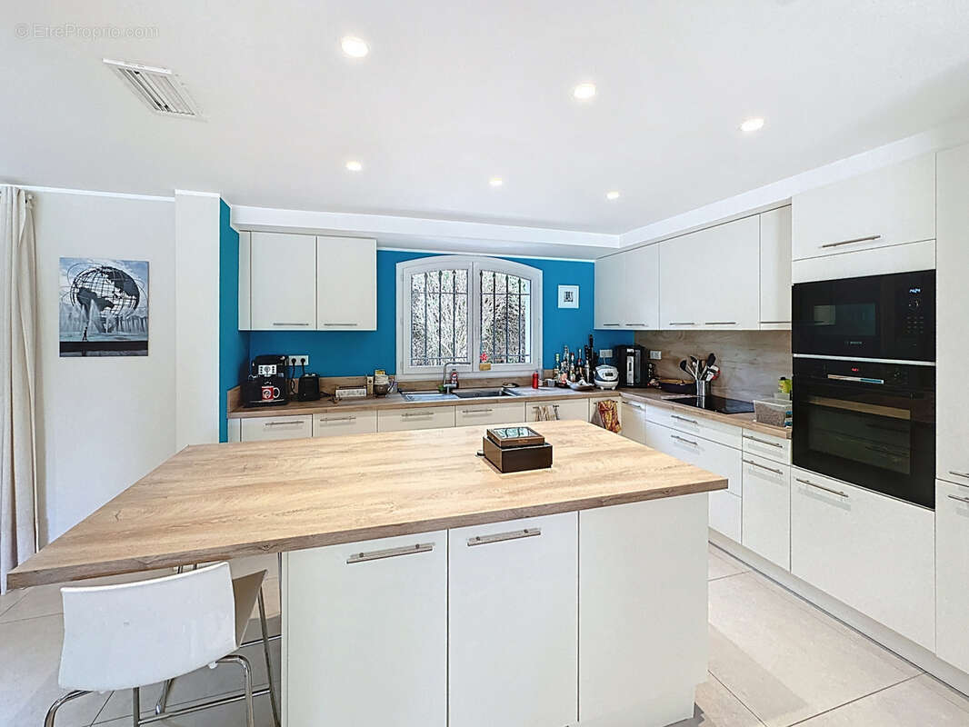 Maison à LA COLLE-SUR-LOUP