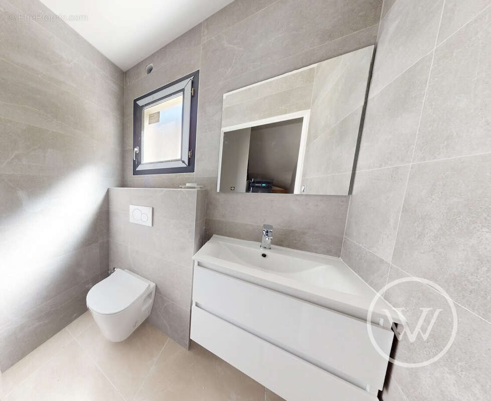 Maison à LE PEAGE-DE-ROUSSILLON