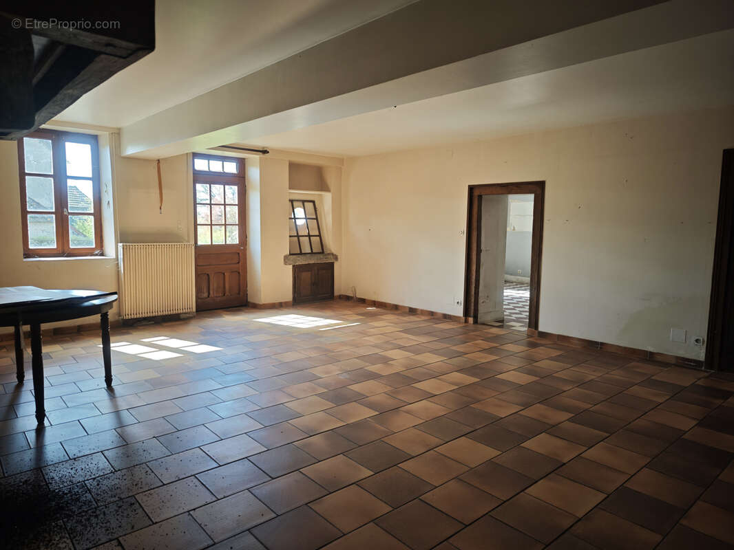 Maison à CHATILLON-EN-BAZOIS