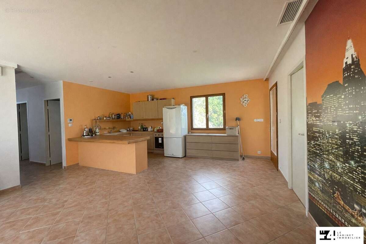 Maison à MONDAVEZAN