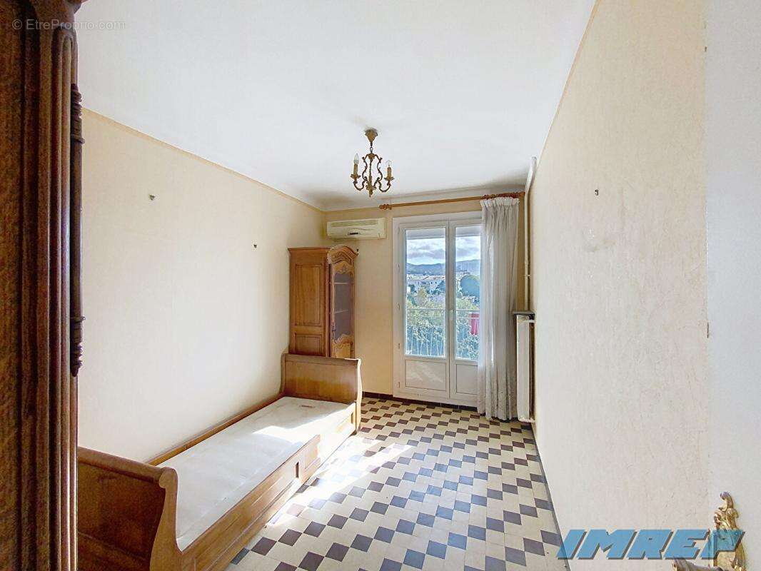 Appartement à MARSEILLE-9E
