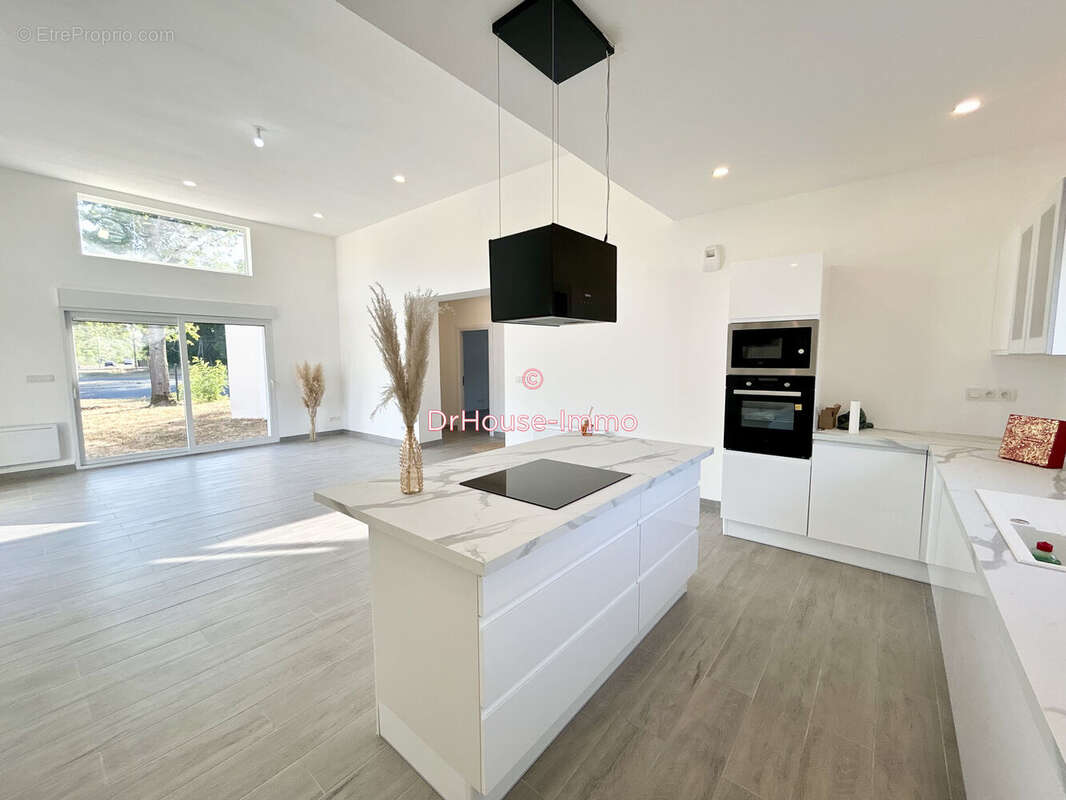 Maison 118 m² à Villemandeur  - photo 3