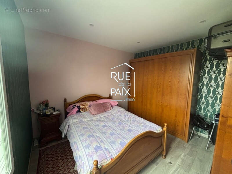 Maison à SAINT-LOUP-LAMAIRE