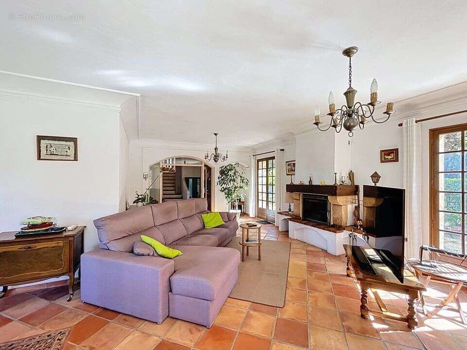 Maison à LE ROURET