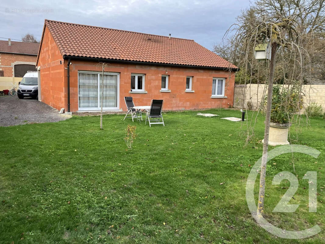 Maison à LA CHEPPE