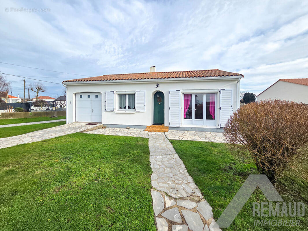 Maison à AIZENAY
