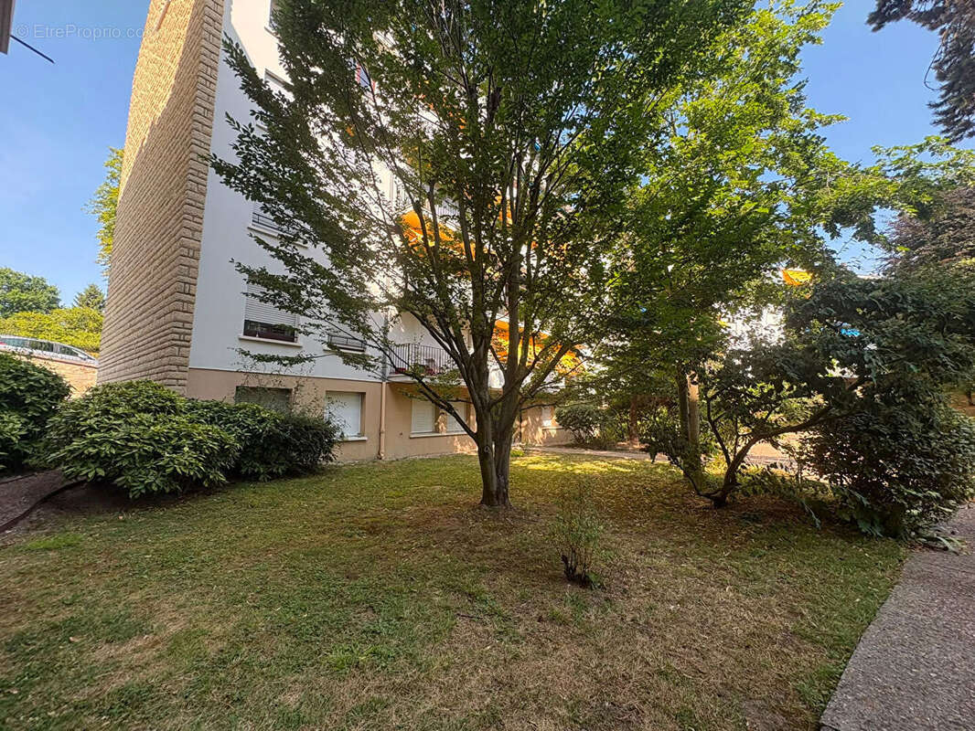 Appartement à MAISONS-LAFFITTE