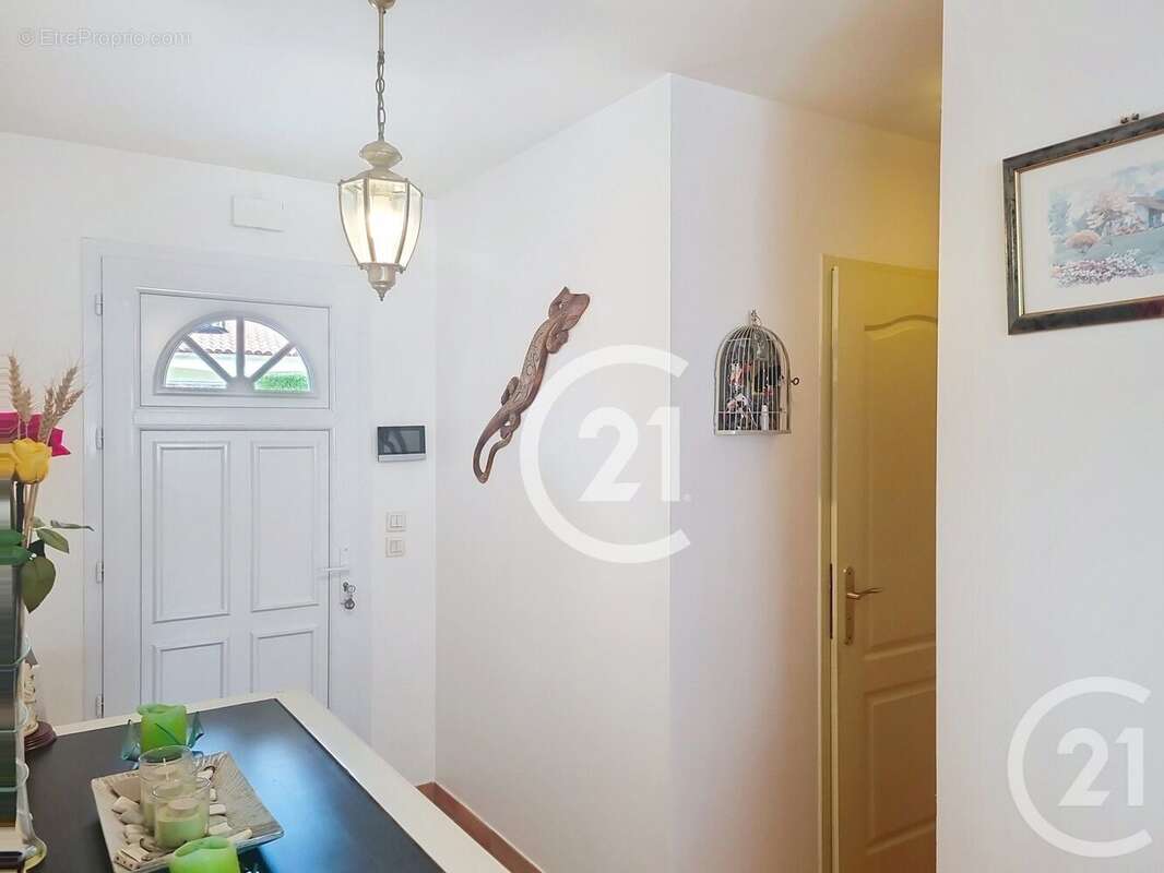 Maison à LATOUR-BAS-ELNE