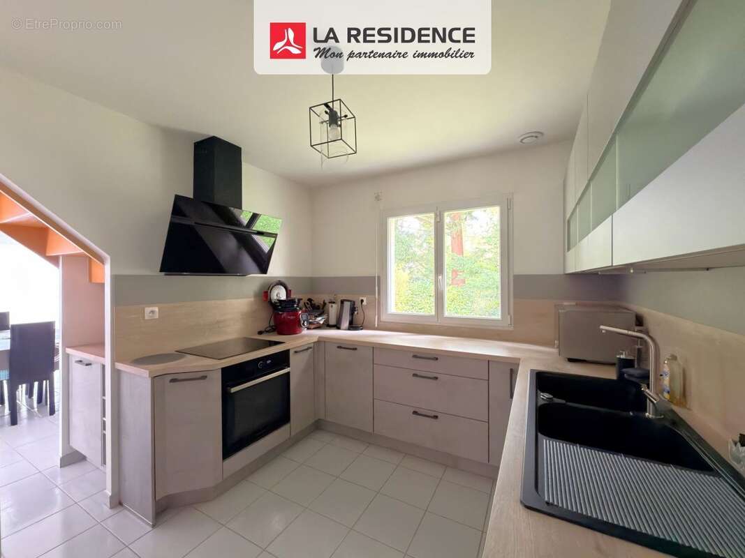 Maison à MERY-SUR-OISE